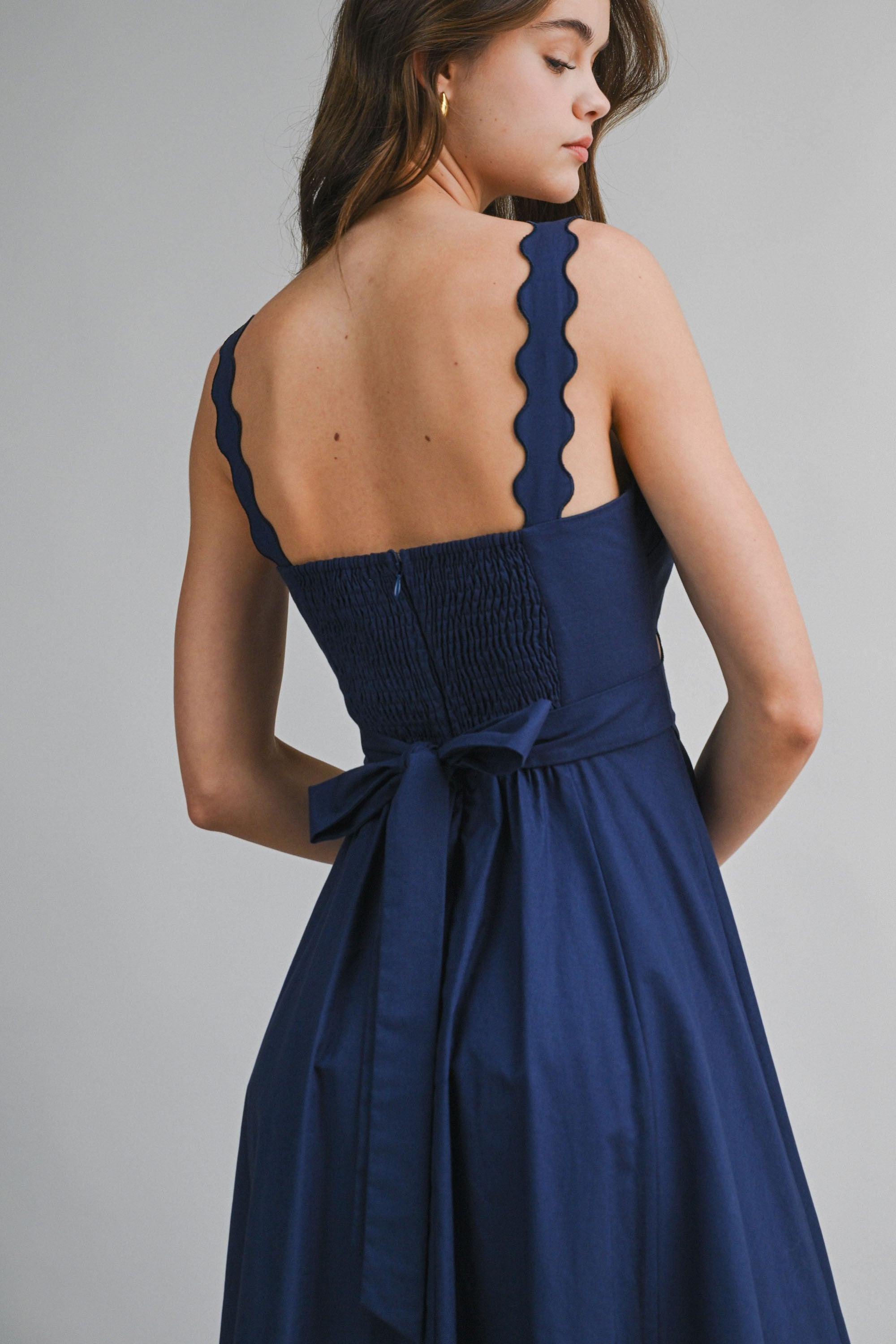 scallop cut dress English Factory