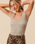The Erin Oatmeal Floral Jacquard Tank
