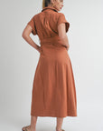 The Jomi Buttondown Linen Dress