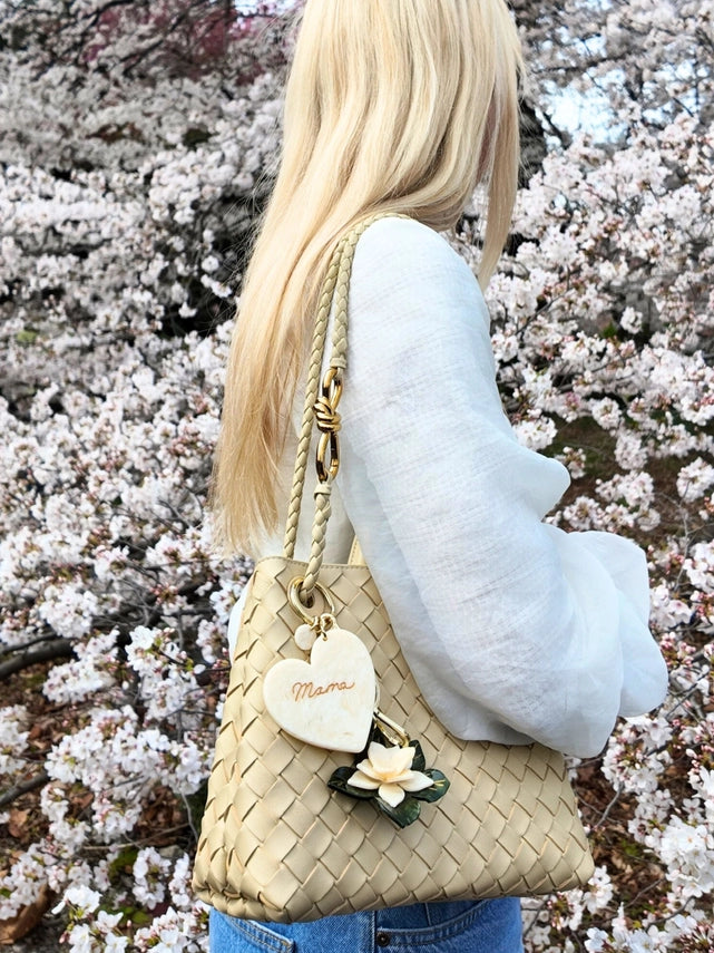 -Mami-　ハンドメイド The Hand-Painted Mama Heart Charm + Keychain – Thread + Seed