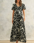 The Paola Tropical Leaf Print Dress