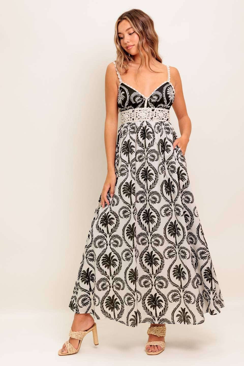 The Ravina Contrast Printed Maxi Dress – Thread + Seed