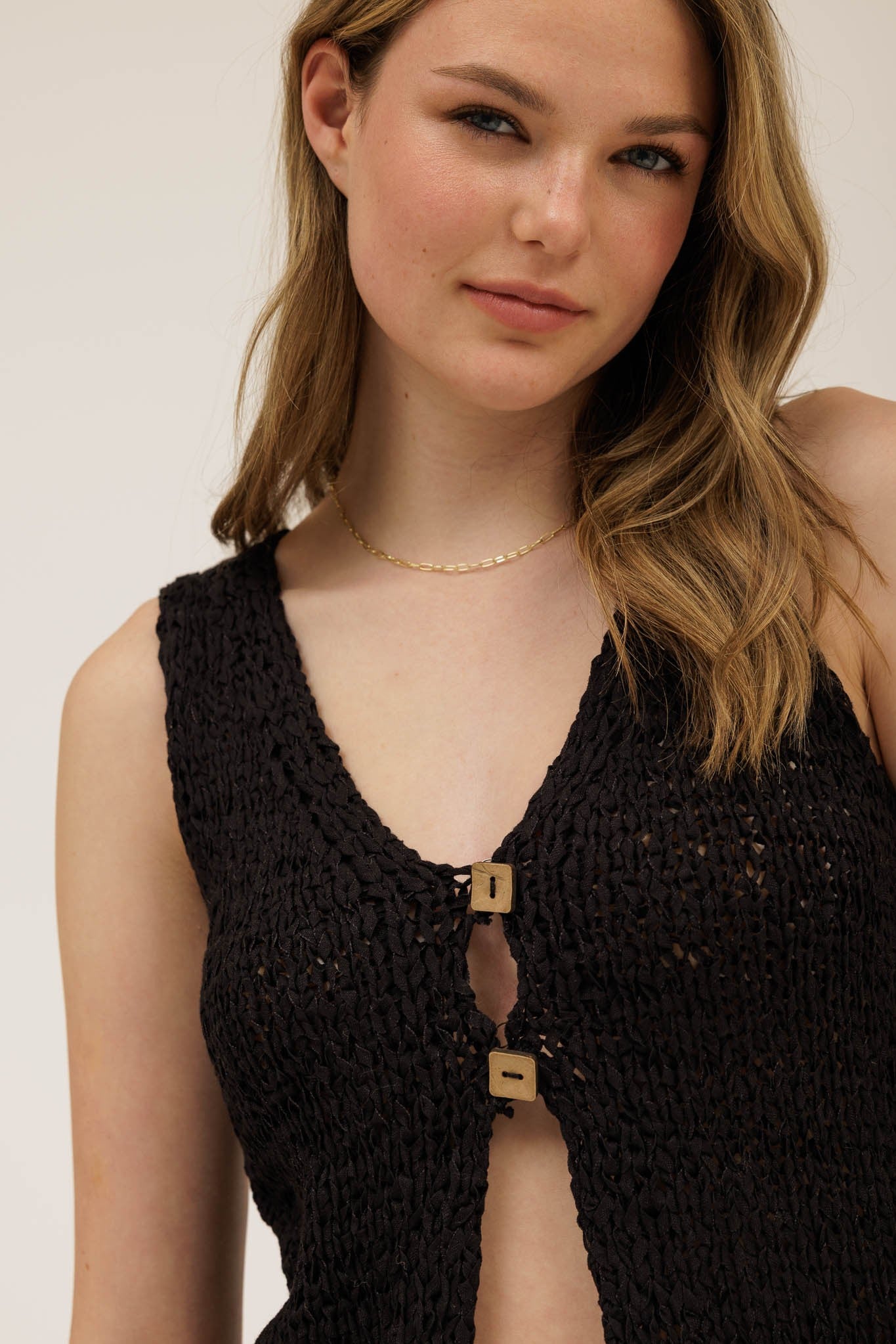 The Dara Black Square Button Vest – Thread + Seed