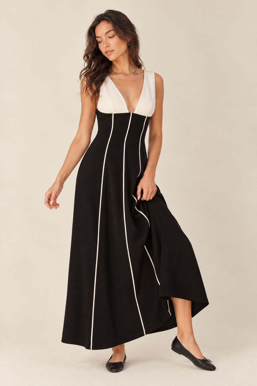 The Soraya Black Contrast Piping Dress