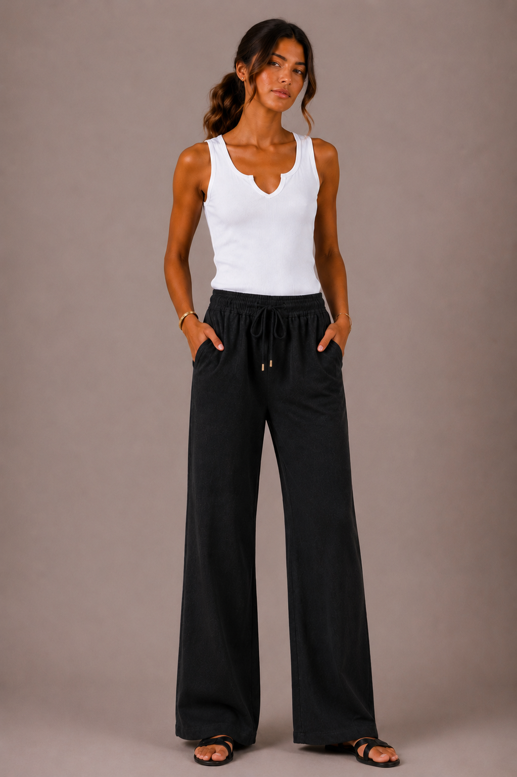 The Kyra Black Linen Lounge Pant