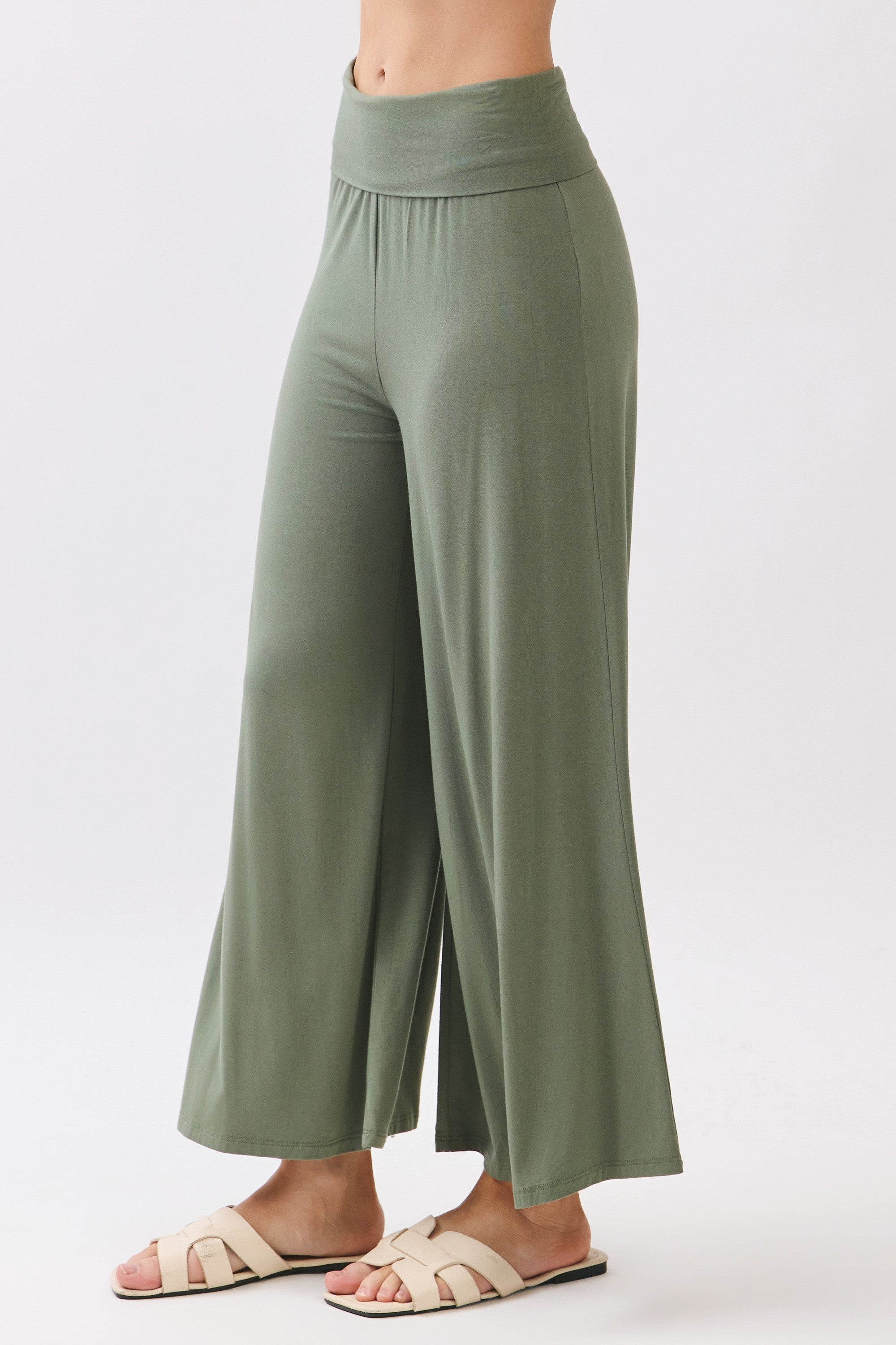 The Jaya Olive Palazzo Pants