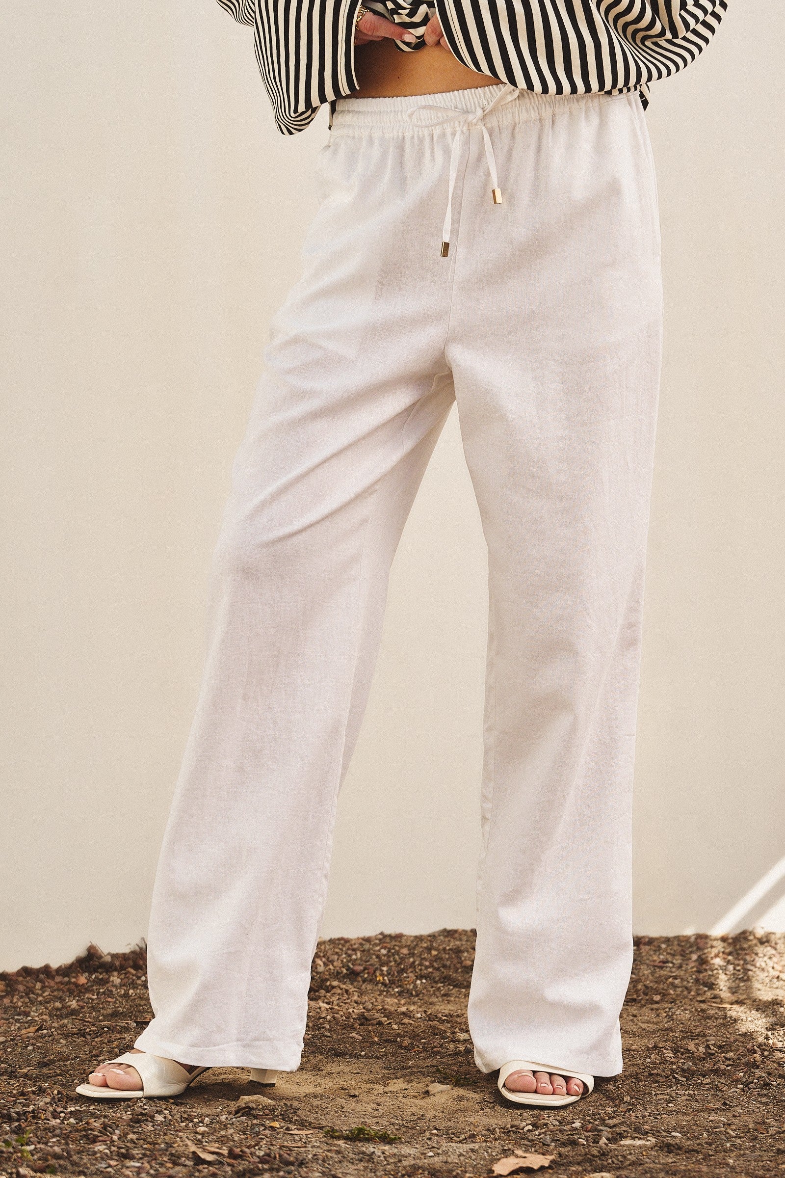 The Kyra White Linen Lounge Pant