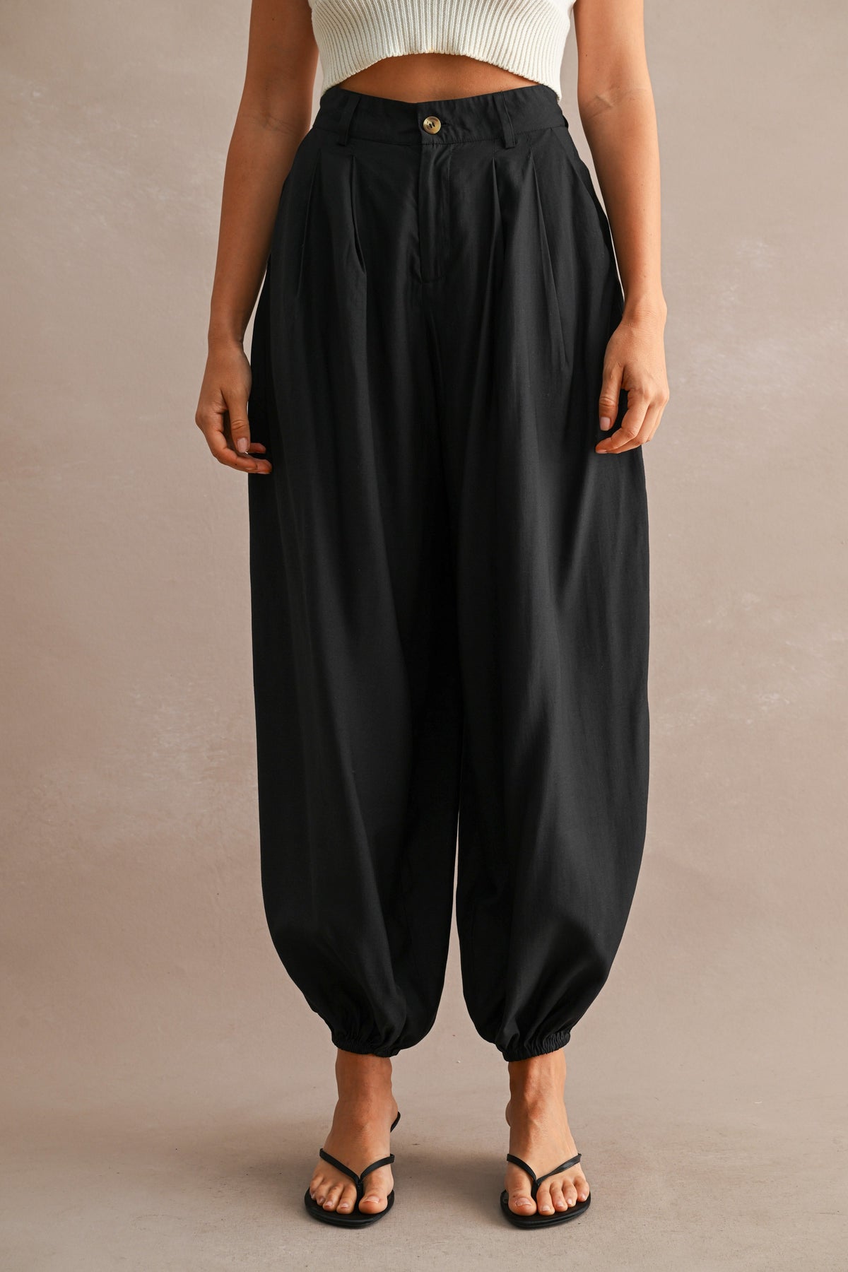The Lennon Black Pleated Balloon Pants