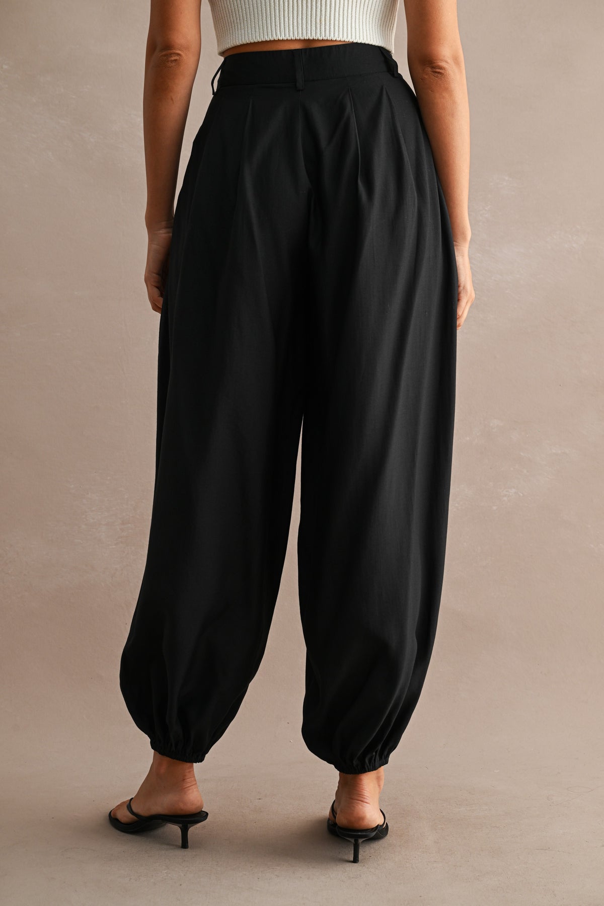 The Lennon Black Pleated Balloon Pants
