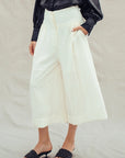The Marta Linen Cropped Pants
