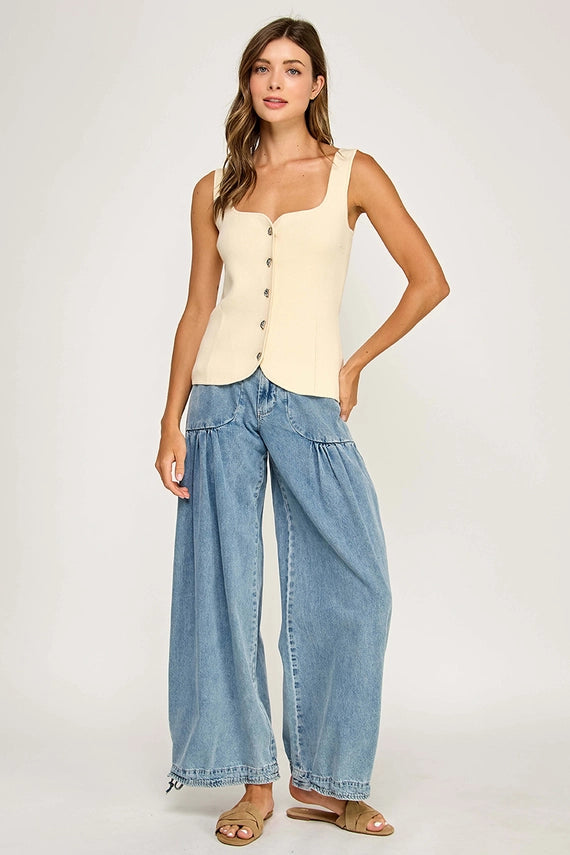 The Valora Sweetheart Buttoned Top