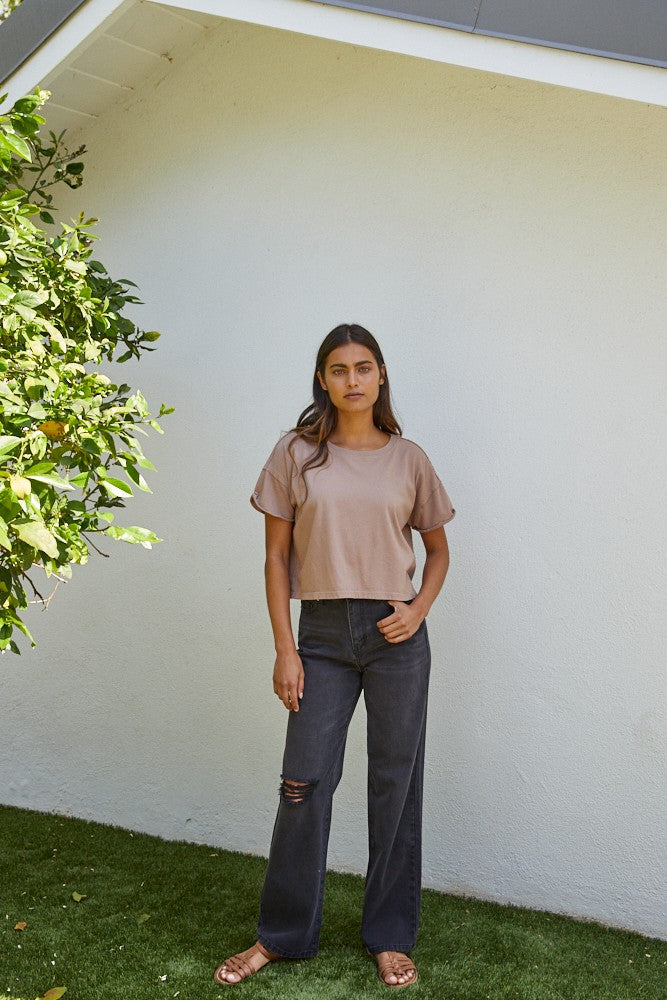 The Caden Cropped Tee