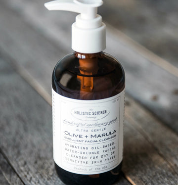 Olive + Marula Cleansing Oil by Holistic Science