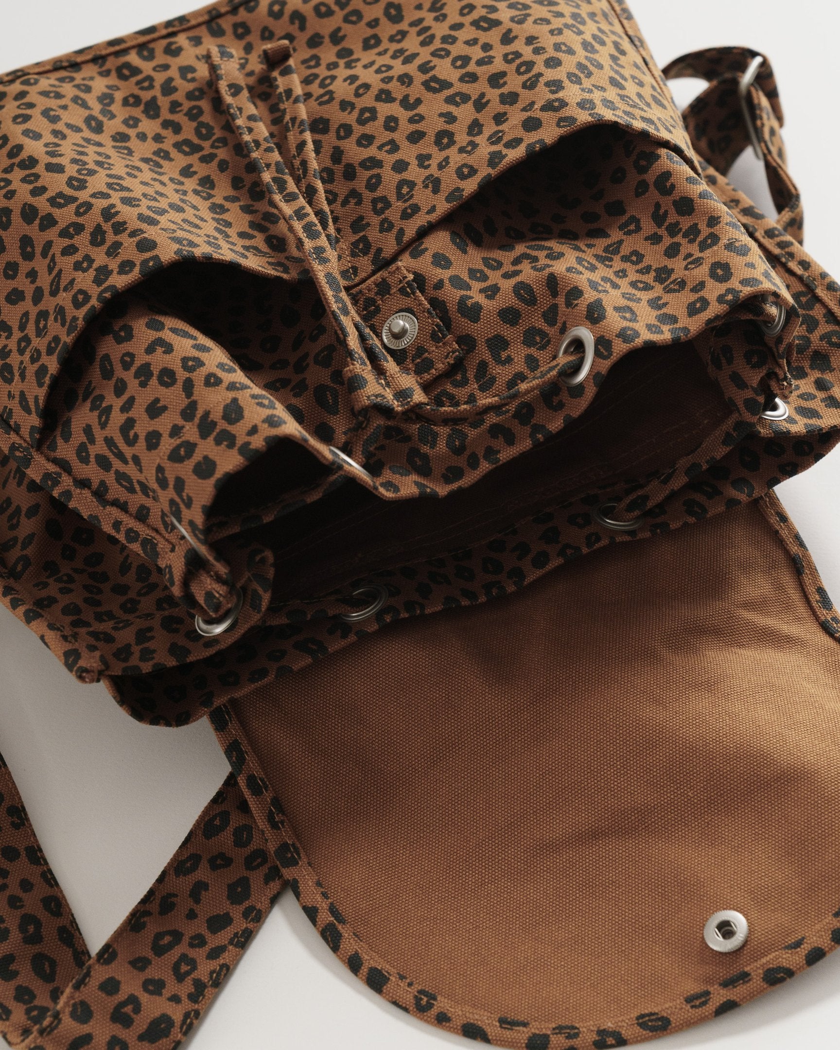 baggu drawstring backpack fit laptop Nutmeg Leopard Drawstring Backpack by Baggu