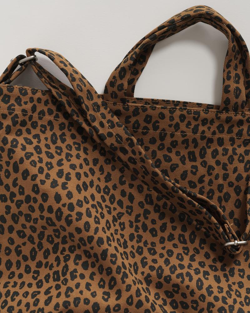 The Nutmeg Leopard Horizontal Duck Bag by Baggu