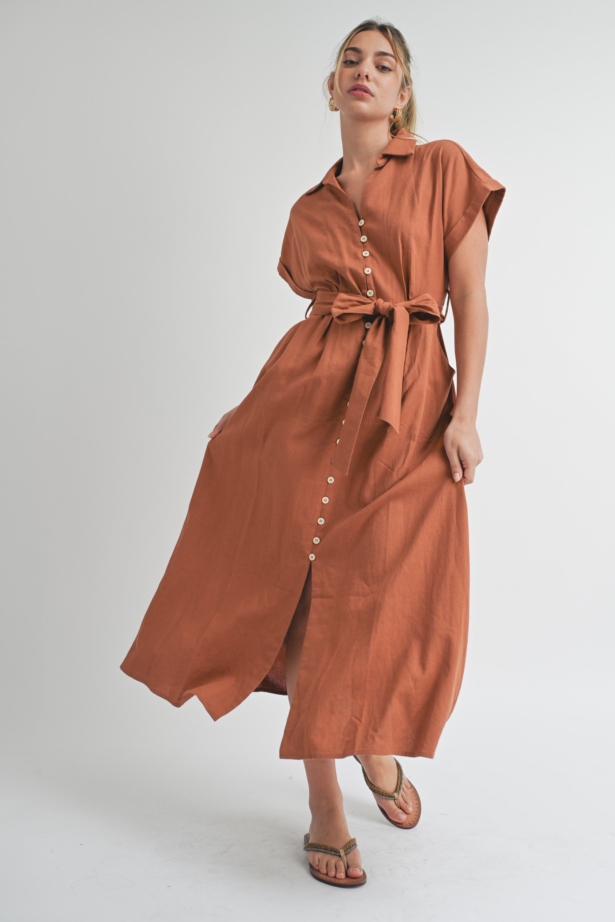 The Jomi Buttondown Linen Dress