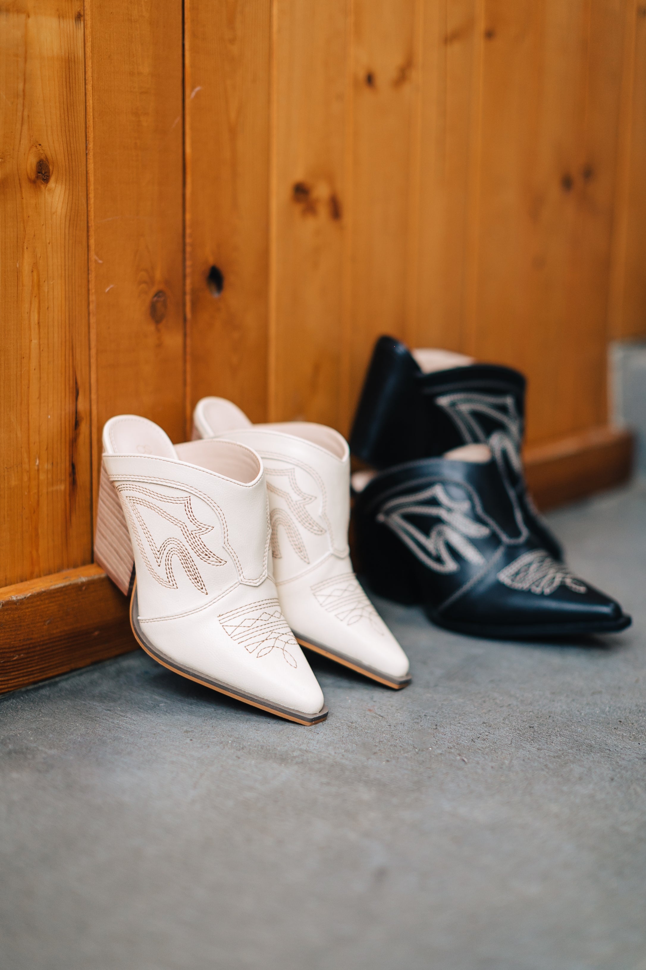 The Kiara Western Mule – Thread + Seed