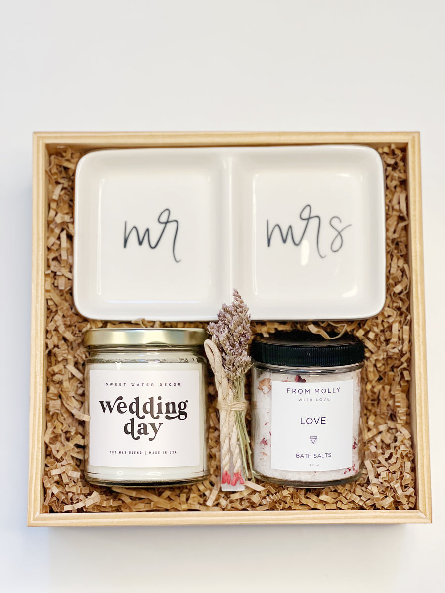 The Mr & Mrs Wedding Day Box