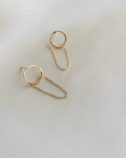 The Lucia Circle Studs with Chains By Points Jewelry